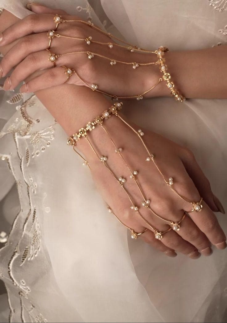 Hand Chain Style